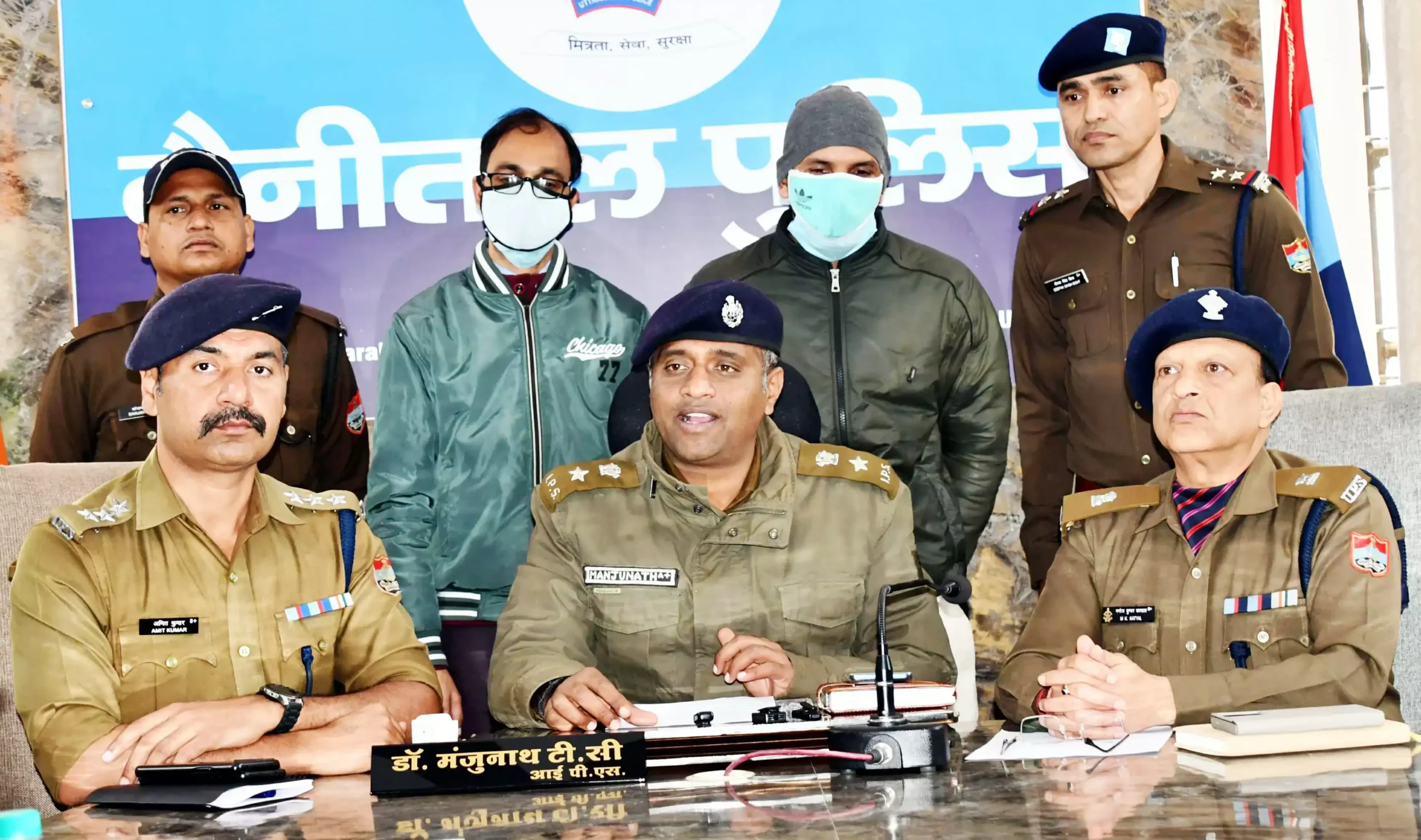 2454f759c257ad5893f0a3453e15588c